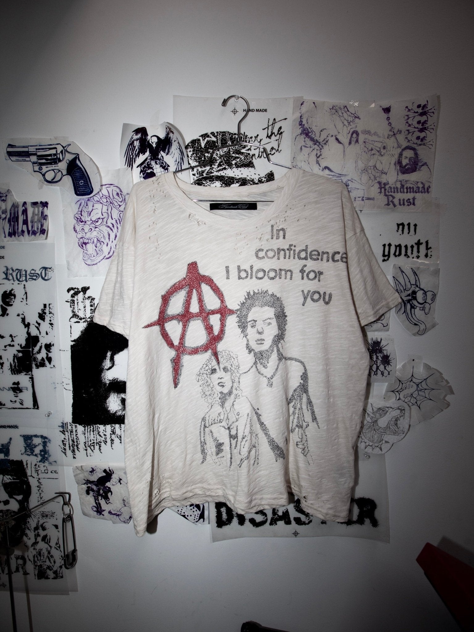 1:1 Hand Drawn Vicious - VNTG WHITE TEE - Handmade Rust